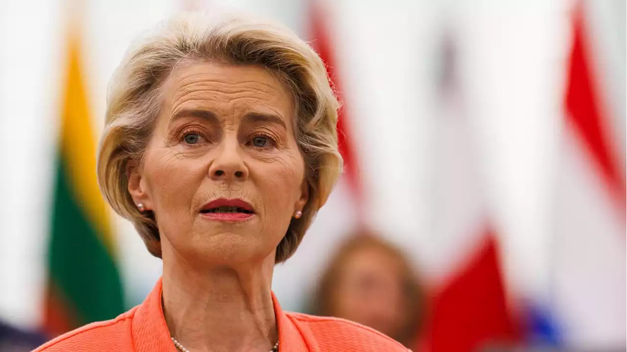 Flüchtlingskrise auf Lampedusa: Von der Leyen und Meloni auf Mittelmeerinsel angekommen