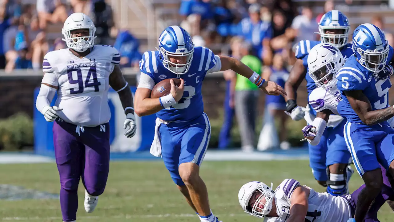 Riley Leonard runs for two touchdowns to lead No. 21 Duke over Northwestern