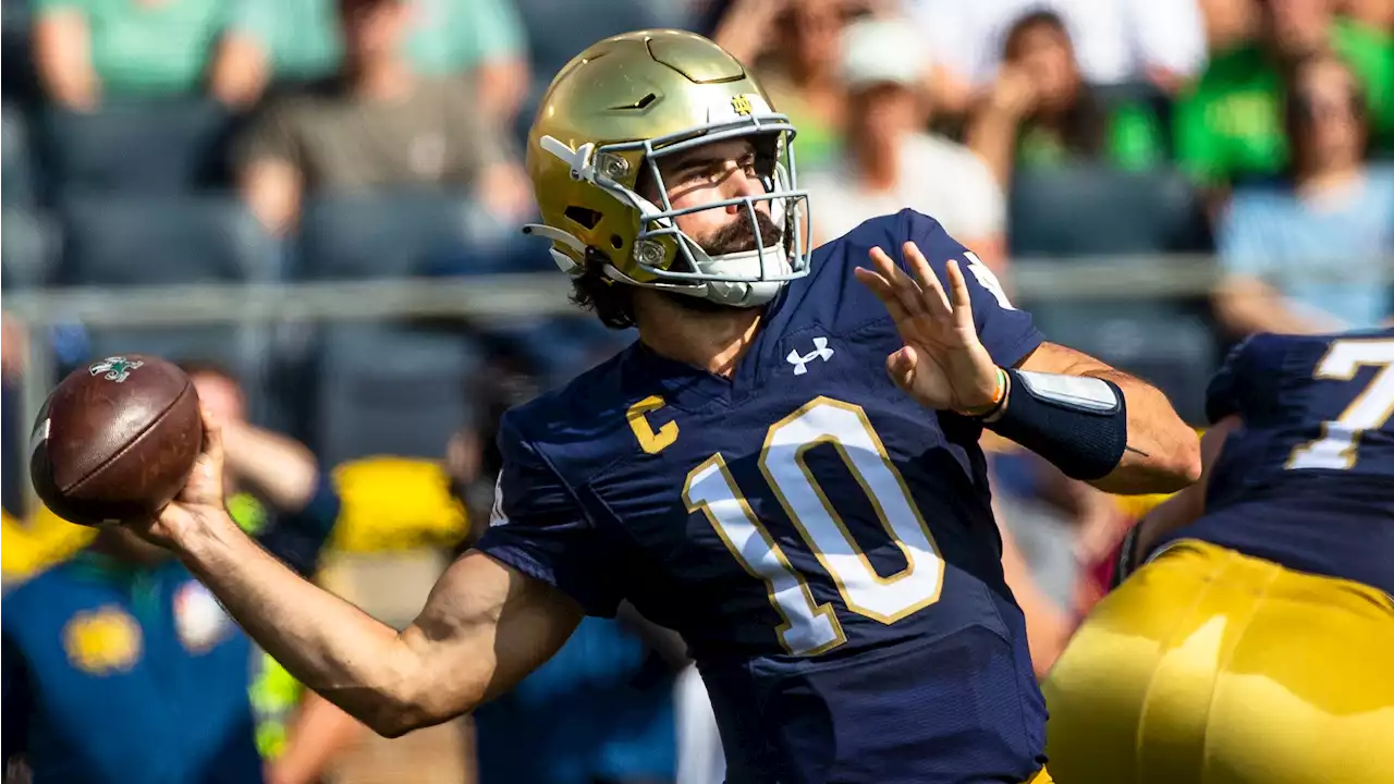 Sam Hartman throws three TD passes as No. 9 Notre Dame knocks off Central Michigan