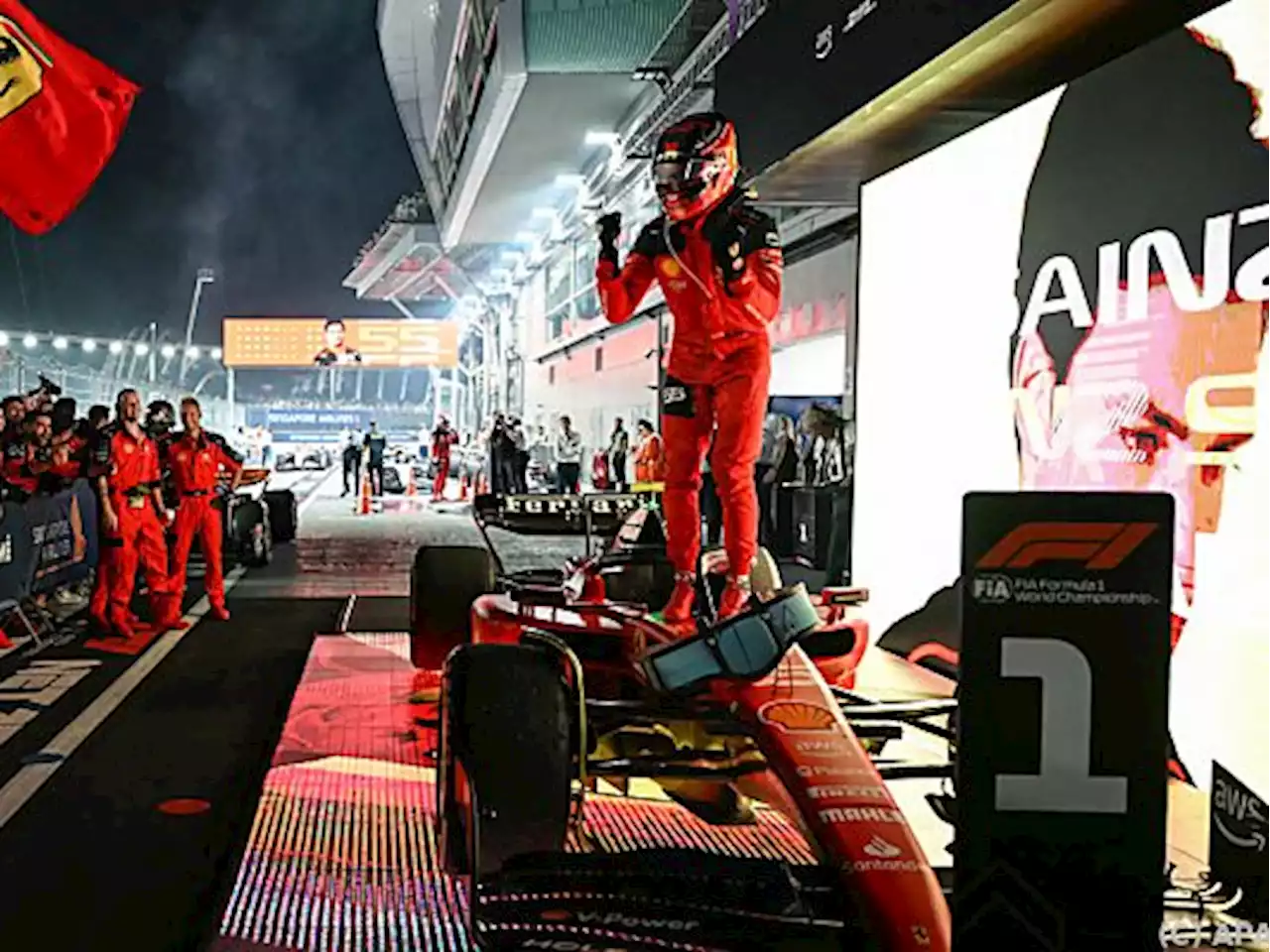 Ferrari-Pilot Sainz bricht in Singapur RB-Siegesserie