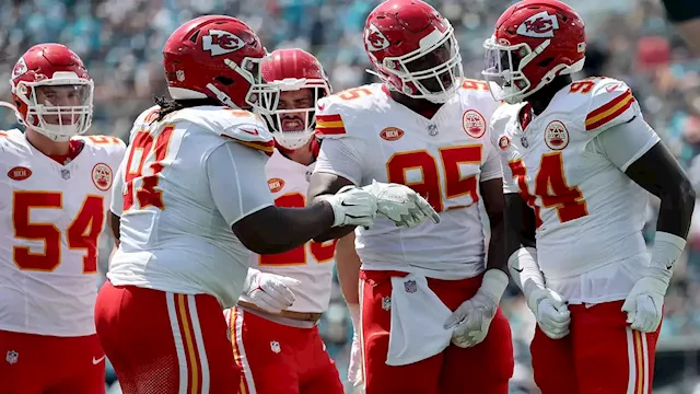 Chris Jones returns with a fury as Chiefs stifle Jaguars in 17-9 win