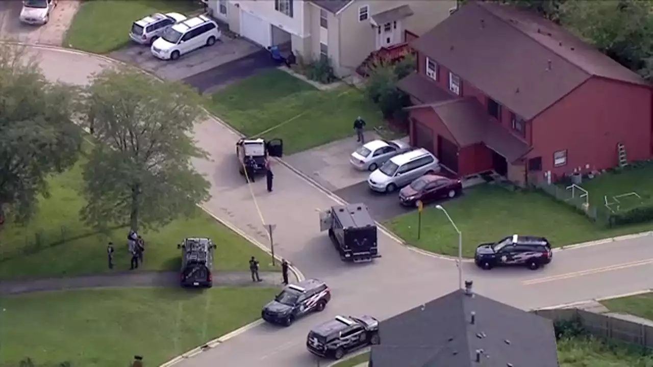 Shooting in Bolingbrook prompts shelter-in-place for schools amid search for shooting suspect