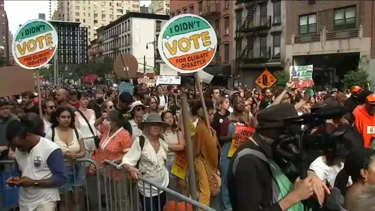 Climate change protest with thousands to set to descend on Wall Street in Lower Manhattan