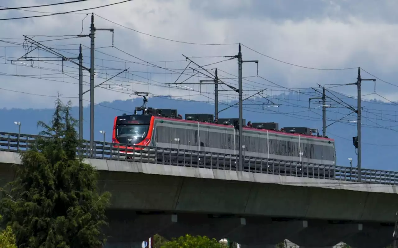 Tren El Insurgente tuvo 115 mil pasajeros en primer fin de semana