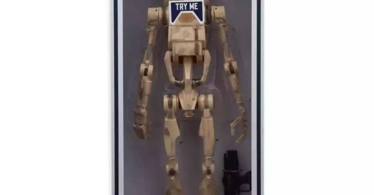 Disney Debuts 24” Tall Star Wars B1 Series Interactive Battle Droid