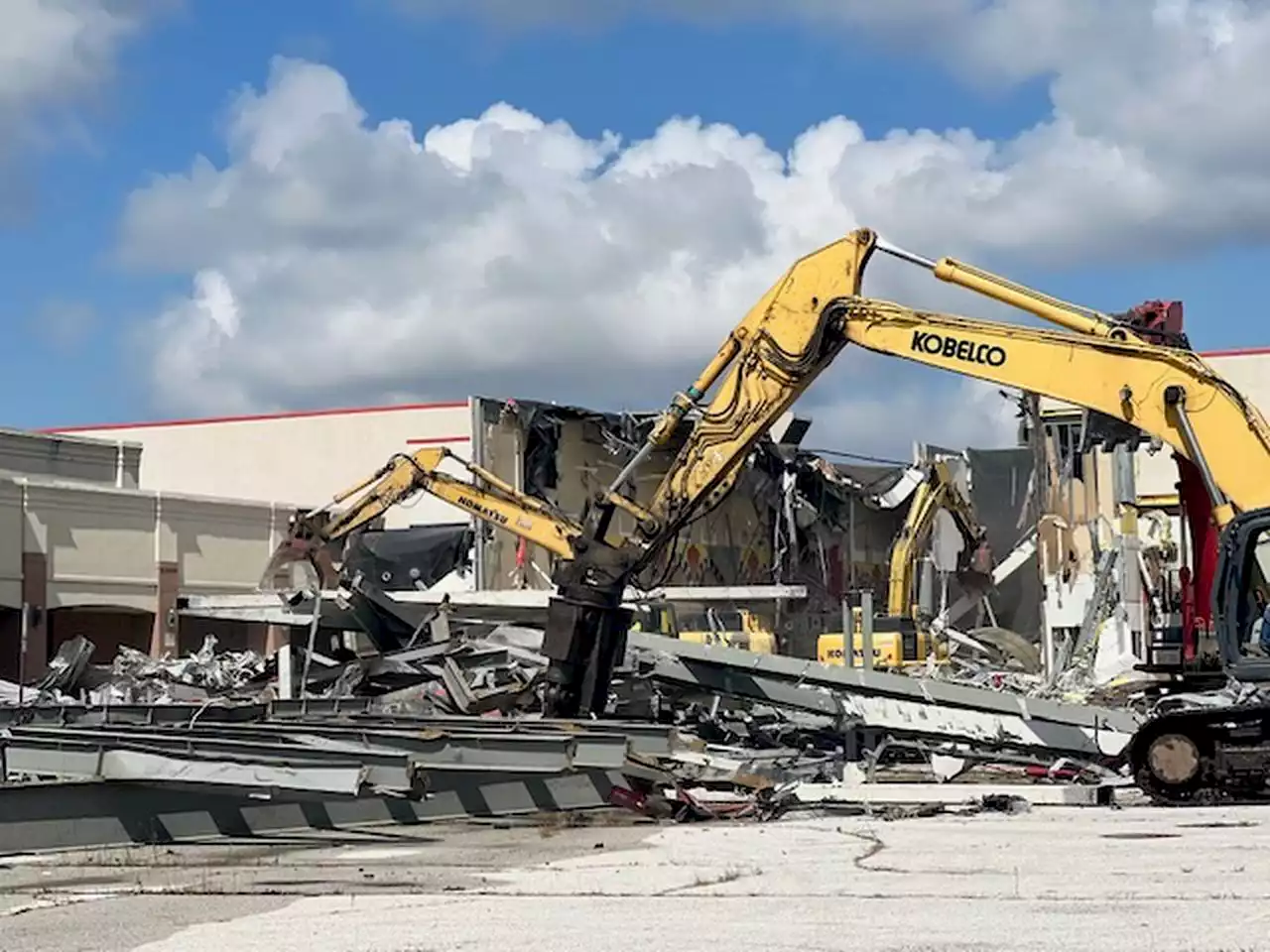 Demolition begins at Richmond Town Square mall to make way for Belle Oaks Marketplace