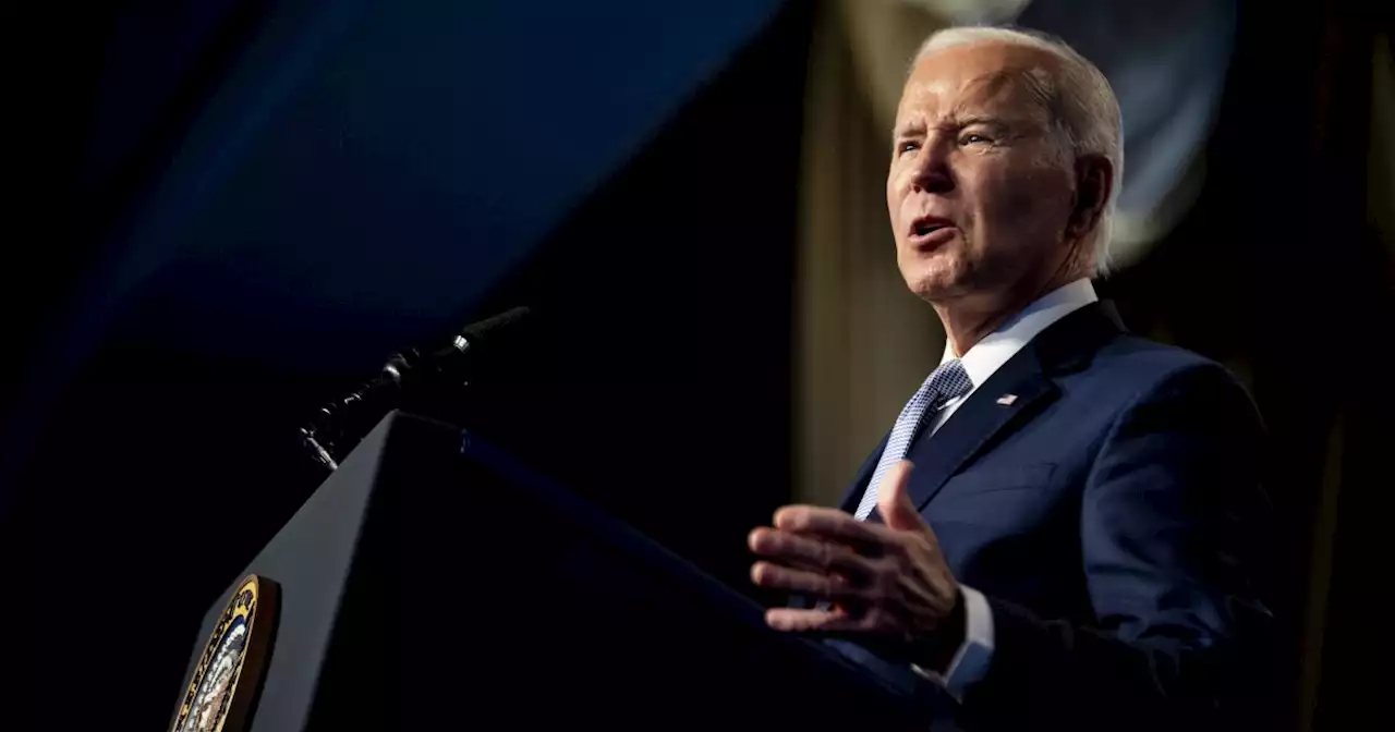 Biden celebrates return of detainees and warns against travel to Iran