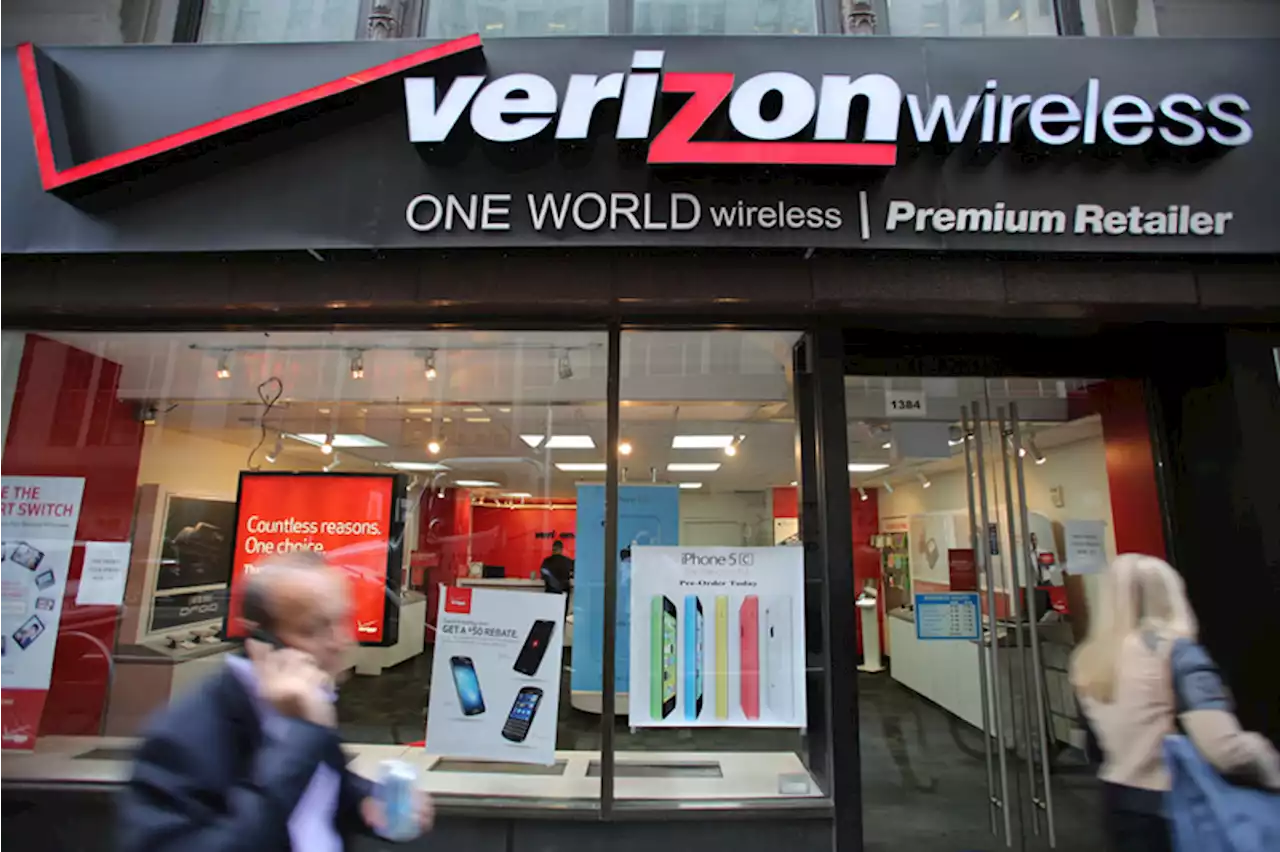 Verizon executive testifies Google search always pre-installed on mobile phones By Reuters