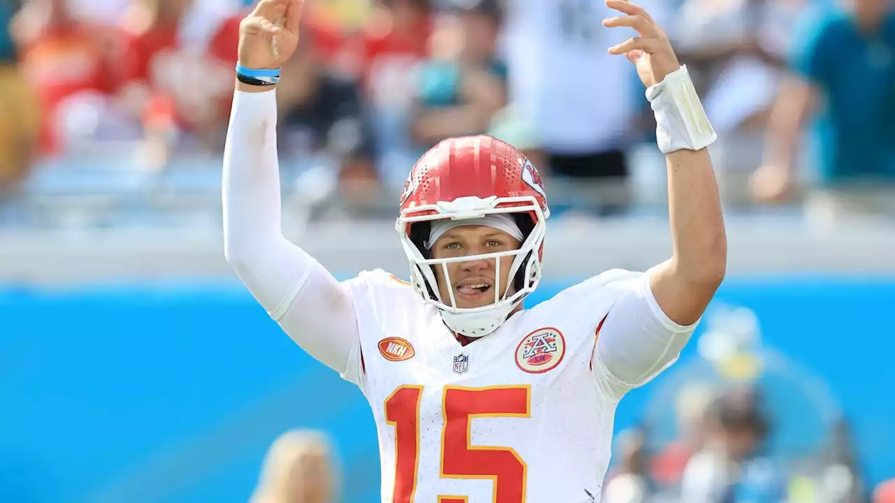 Patrick Mahomes, Chiefs reportedly set NFL record with restructured 4-year, $210.6 guaranteed deal