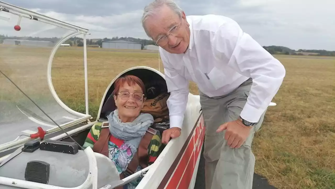 'Même pas peur' : Marie-Madeleine a testé le planeur à 81 ans