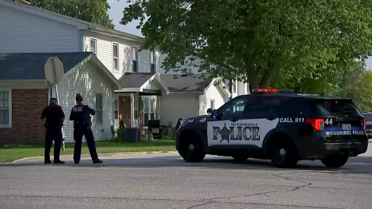 Search for shooting suspect in Bolingbrook prompts shelter-in-place alert, school lockdowns