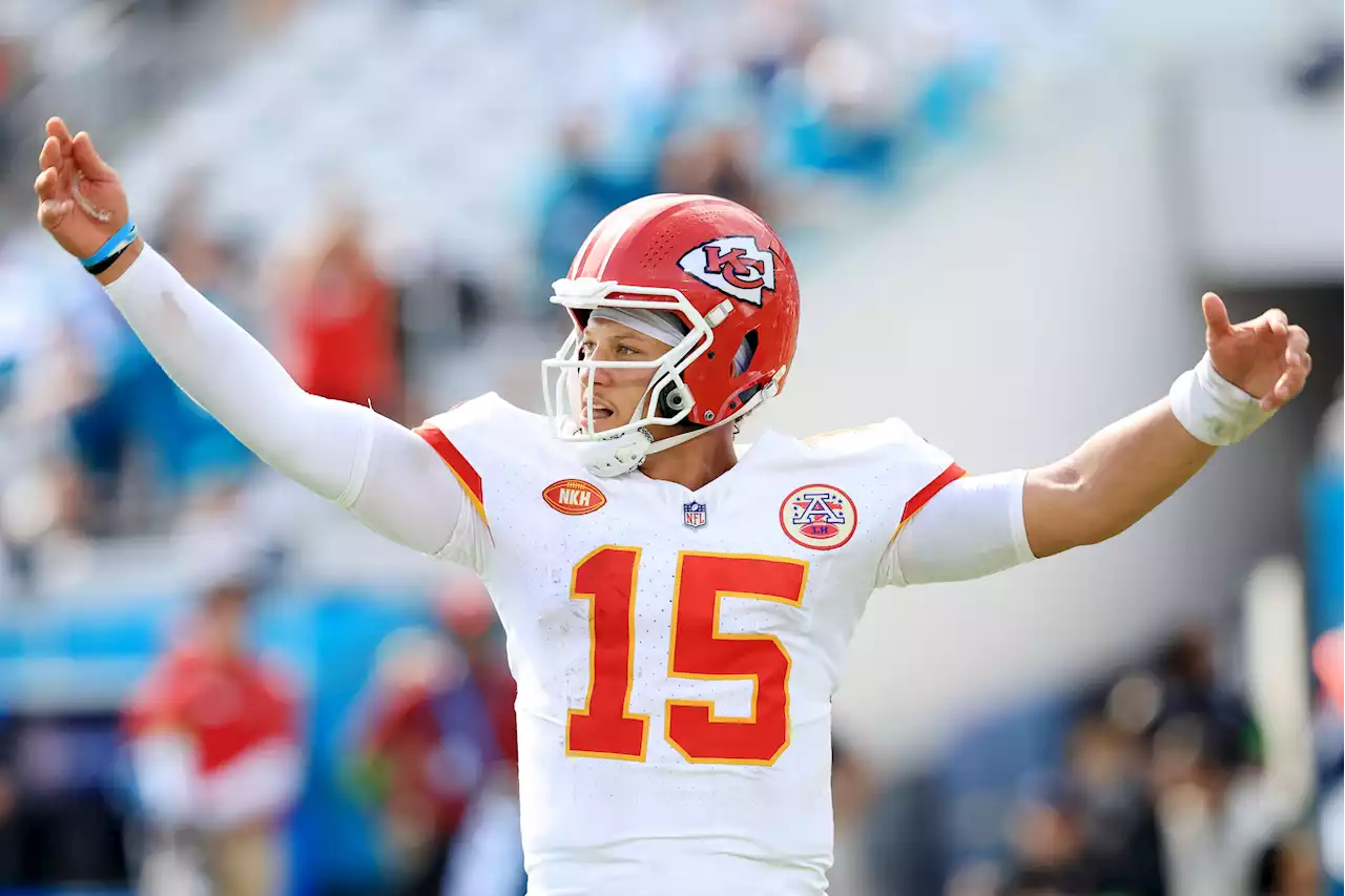 Patrick Mahomes just made NFL history with his contract