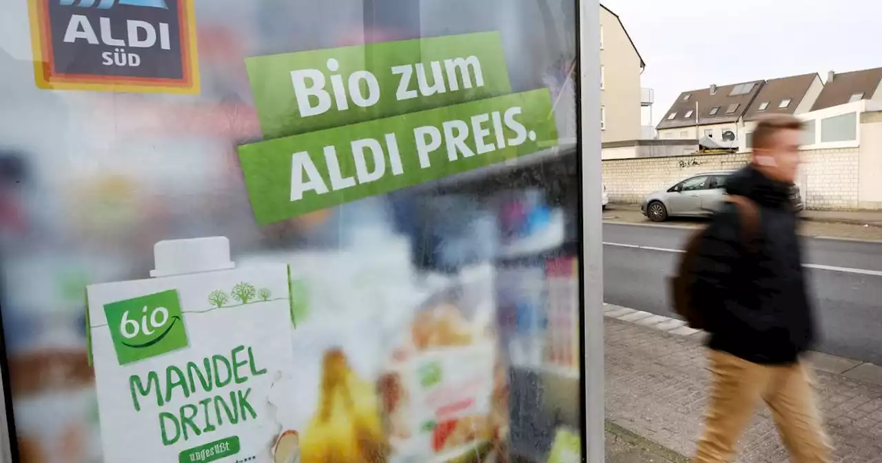 Balkon-Solaranlagen: Verbraucherzentrale klagt gegen Aldi wegen irreführender Werbung