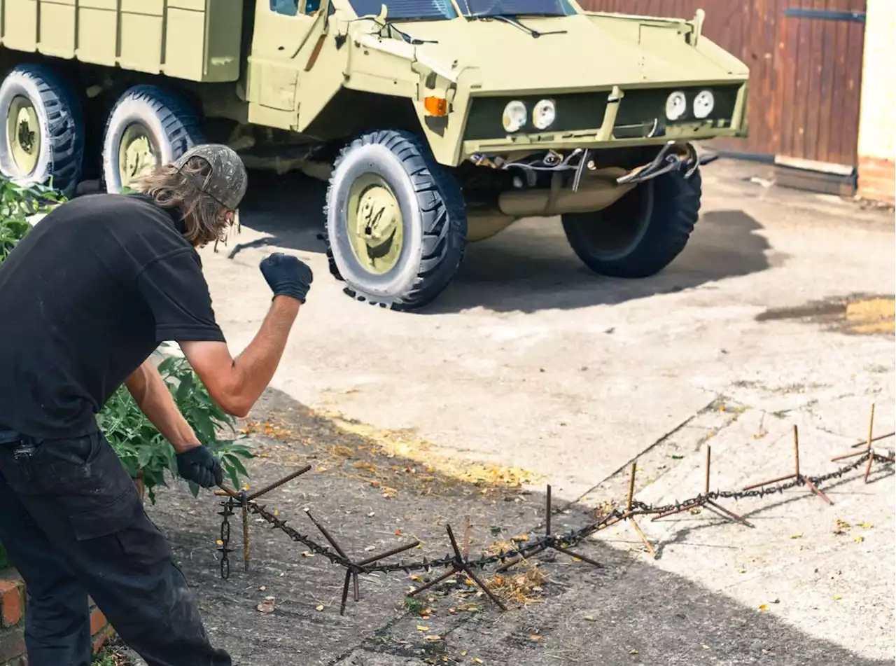 Shropshire's British Ironwork Centre making 'stingers' to stop Russian forces in their tracks