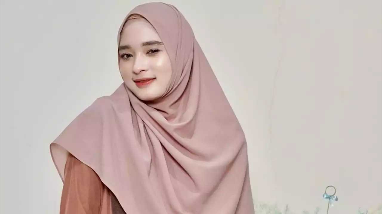 Kamera Wartawan Sering Dibilang Jahat, Netizen Ungkap Cuma Inara Rusli yang Tampak Mulus: Ternyata Ini Rahasianya