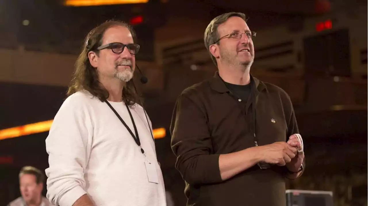 Golden Globes Nabs Oscar Producers Glenn Weiss and Ricky Kirshner to Helm 2024 Ceremony