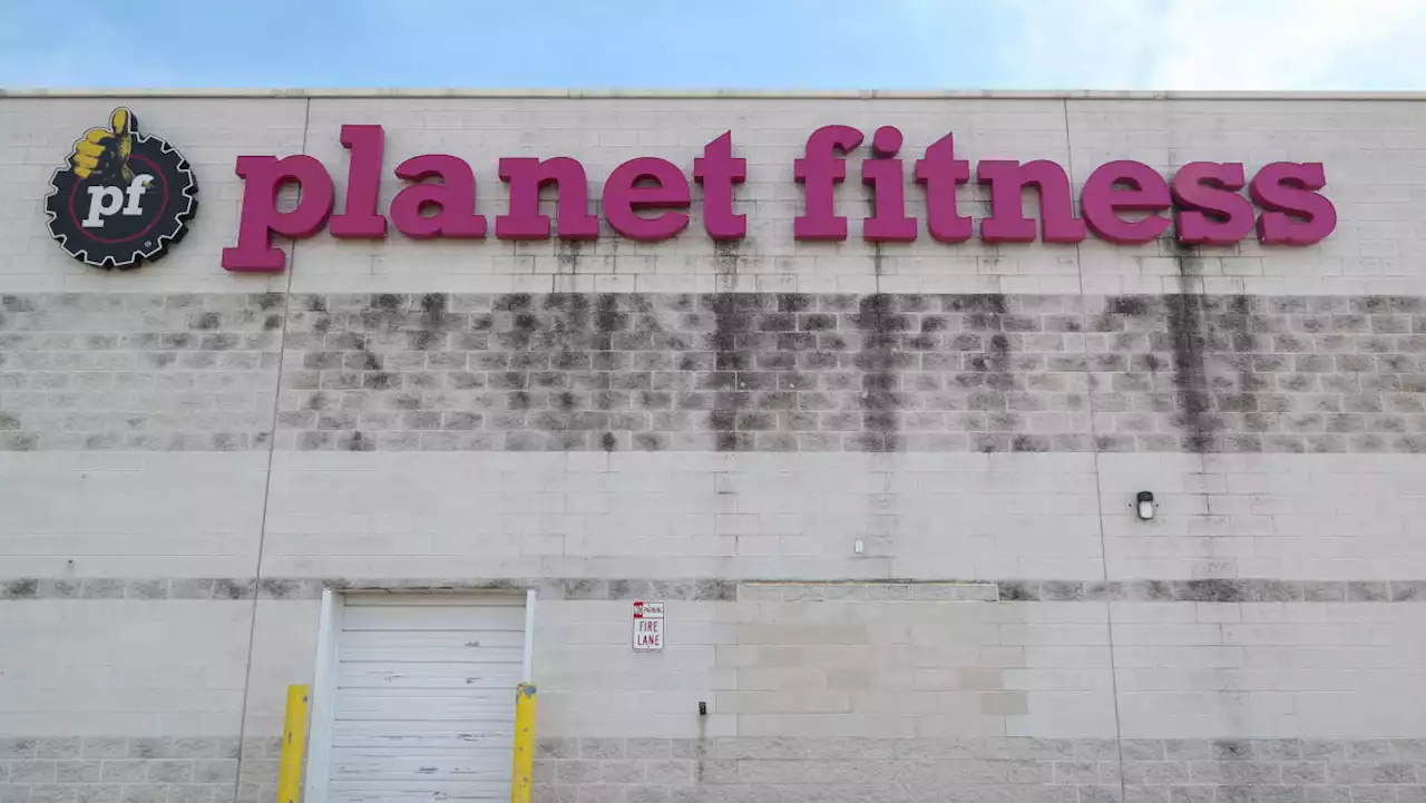 Planet Fitness stock continues to slide after CEO's abrupt departure