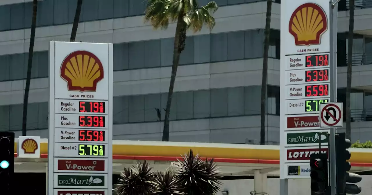 Average price of gas soars close to $6 in San Diego county