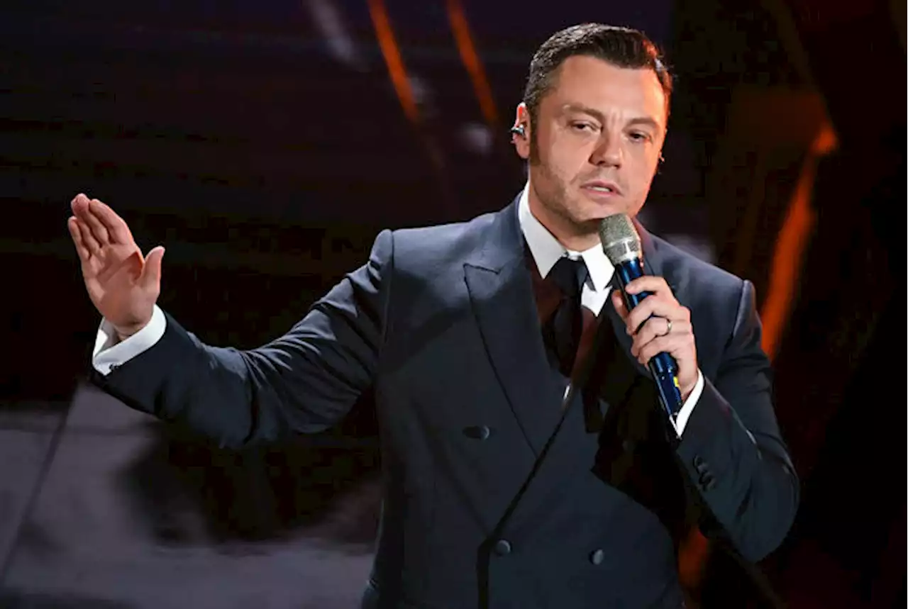 Tiziano Ferro divorzia da Victor Allen, 'penso solo ai figli' - Ultima ora