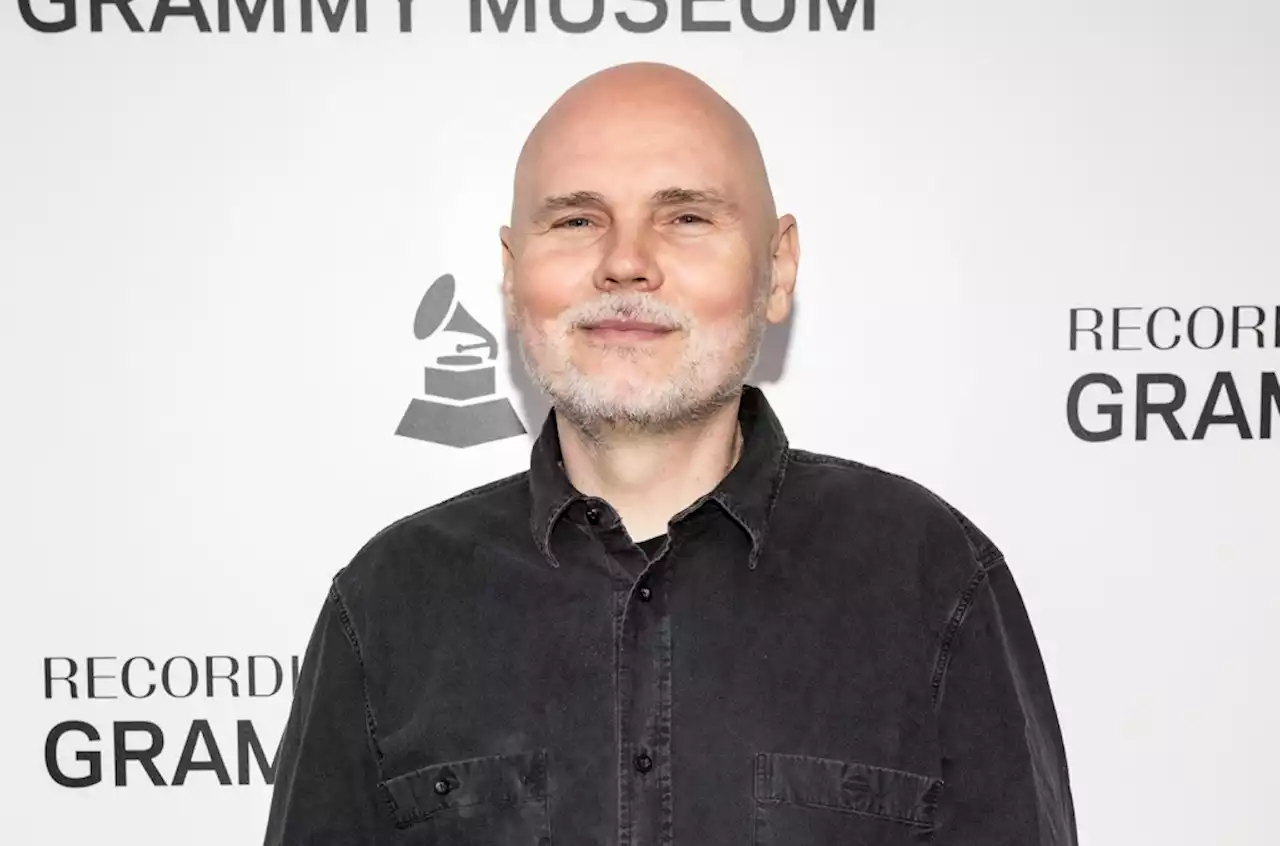 Smashing Pumpkins’ Billy Corgan Marries Longtime Partner Chloe Mendel