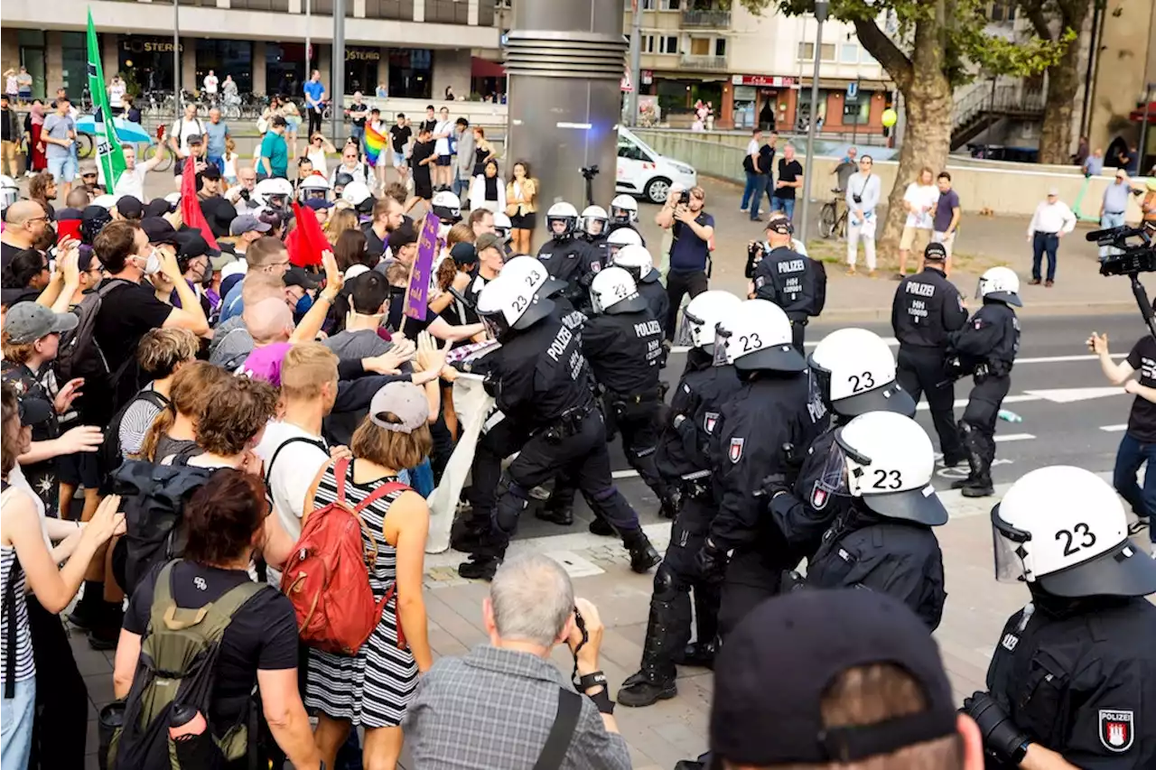 Auch Kritik an OB Reker: Demo-Zoff in Köln immer heftiger – jetzt droht sogar eine Klage