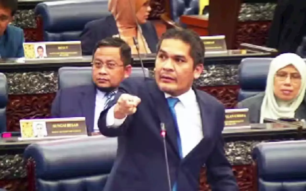 Ahli Parlimen PN keluar Dewan