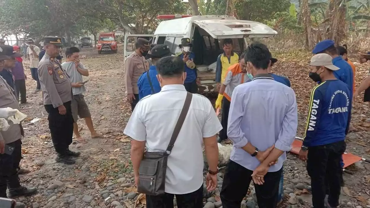 The body found on South Lampung Beach is suspected to be an Indramayu fisherman