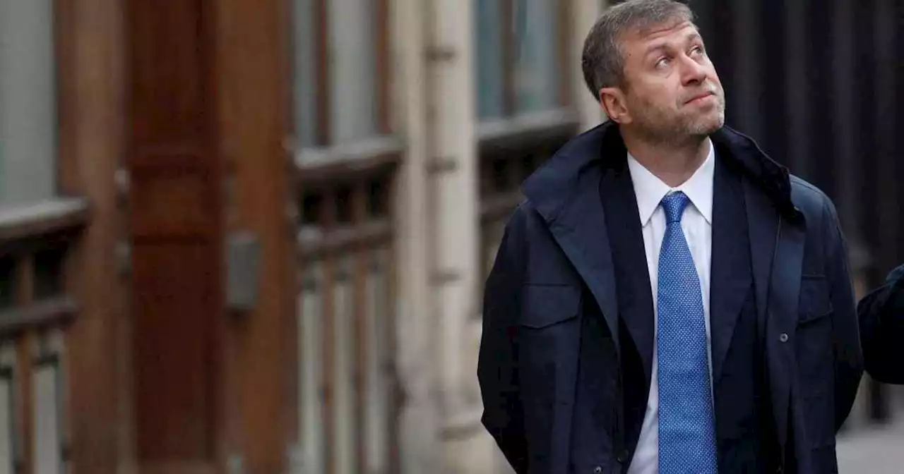 EEUU presenta cargos contra un fondo de Nueva York que habría gestionado 7.000 millones de Abramovich