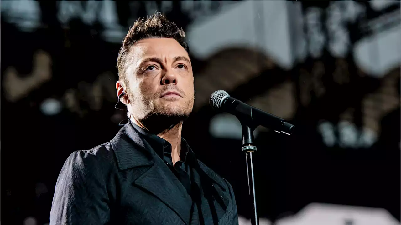 Tiziano Ferro divorzia da victor: «Devo pensare ai bambini»