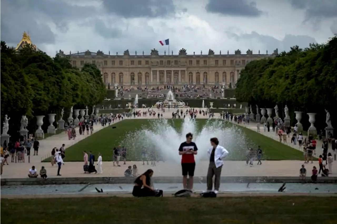 The Versailles Palace celebrates its 400th anniversary and hosts King Charles III for state dinner