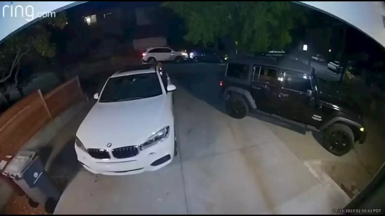 Video: Allegedly stolen SUV pushes other stolen car on Oakland street