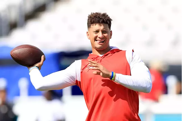 Chiefs' Patrick Mahomes happy for reworked deal, chance to keep winning  Super Bowls in KC – FOX21 News Colorado