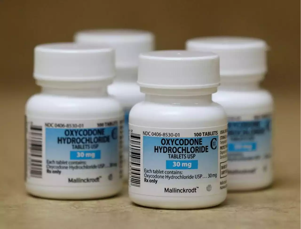 Bankrupt drugmaker Mallinckrodt considers sale of opioid business