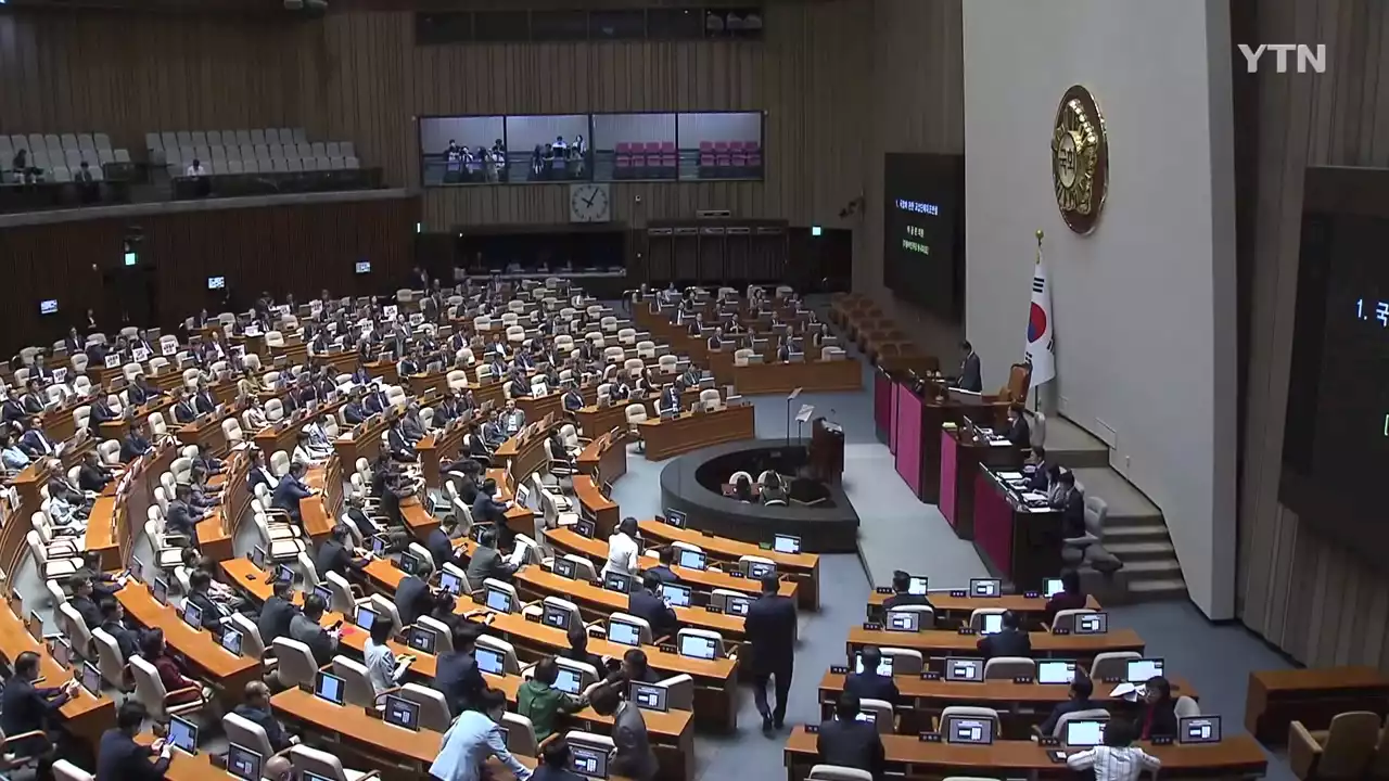 이재명, '병상 단식' 강행...민주, 체포안 표결 고심