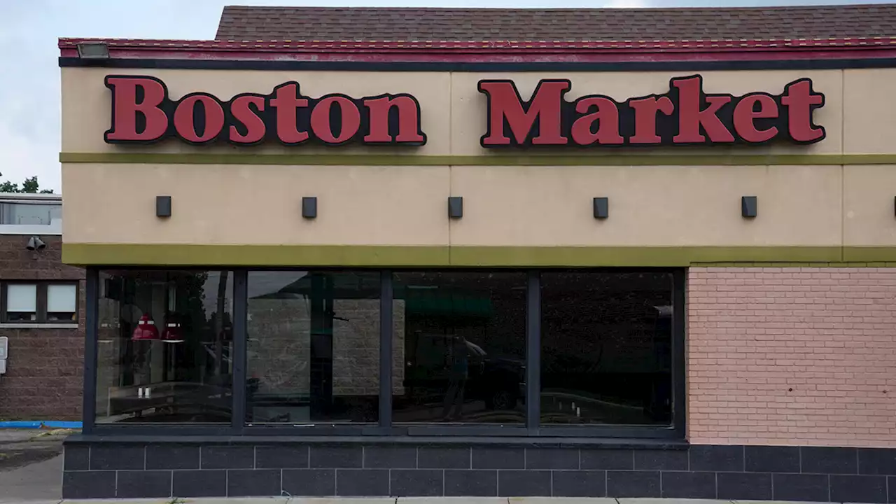 Local Boston Market workers frustrated by late or no paychecks, they say