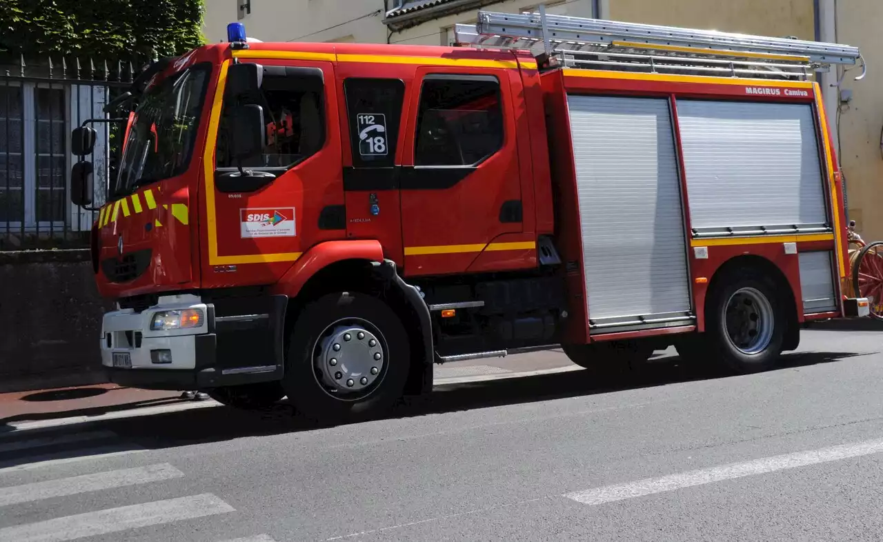 Une maison en feu dans le village de Sauternes, deux personnes relogées