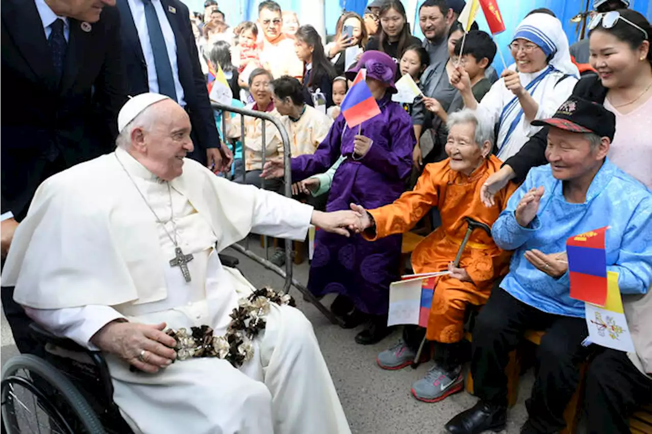 Il Papa, diamoci da fare e costruiamo insieme futuro di pace - Ultima ora