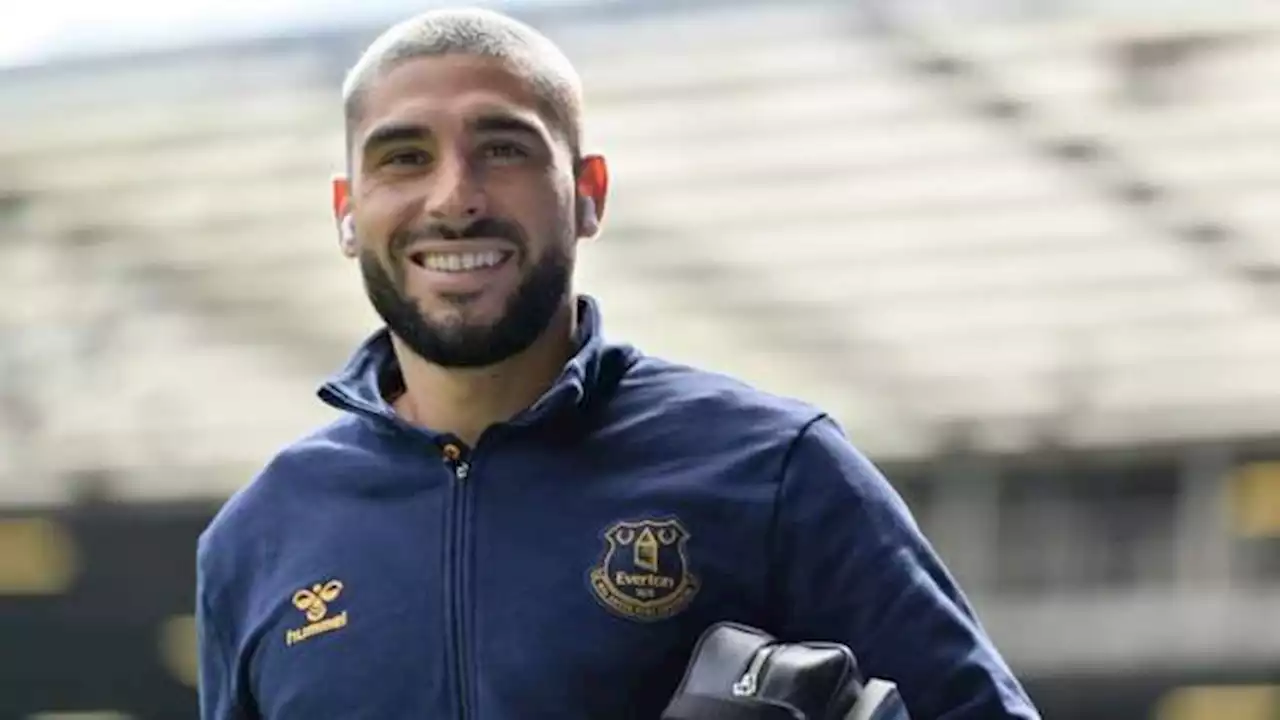 Maupay rejoins Brentford on loan from Everton