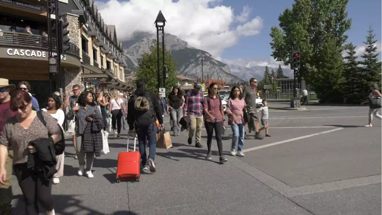 Banff visitors encouraged to plan ahead, expect delays this Labour Day long weekend