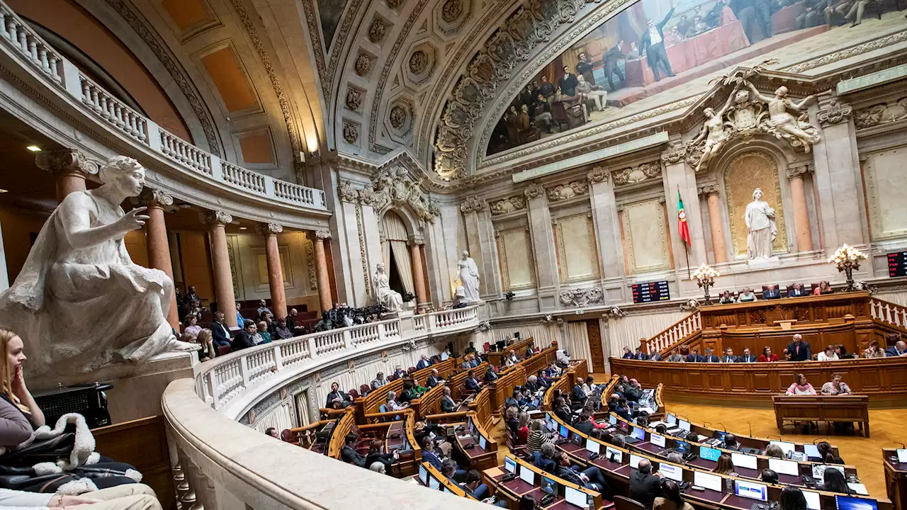 Saúde, habitação e inflação. Deputados voltam à Assembleia