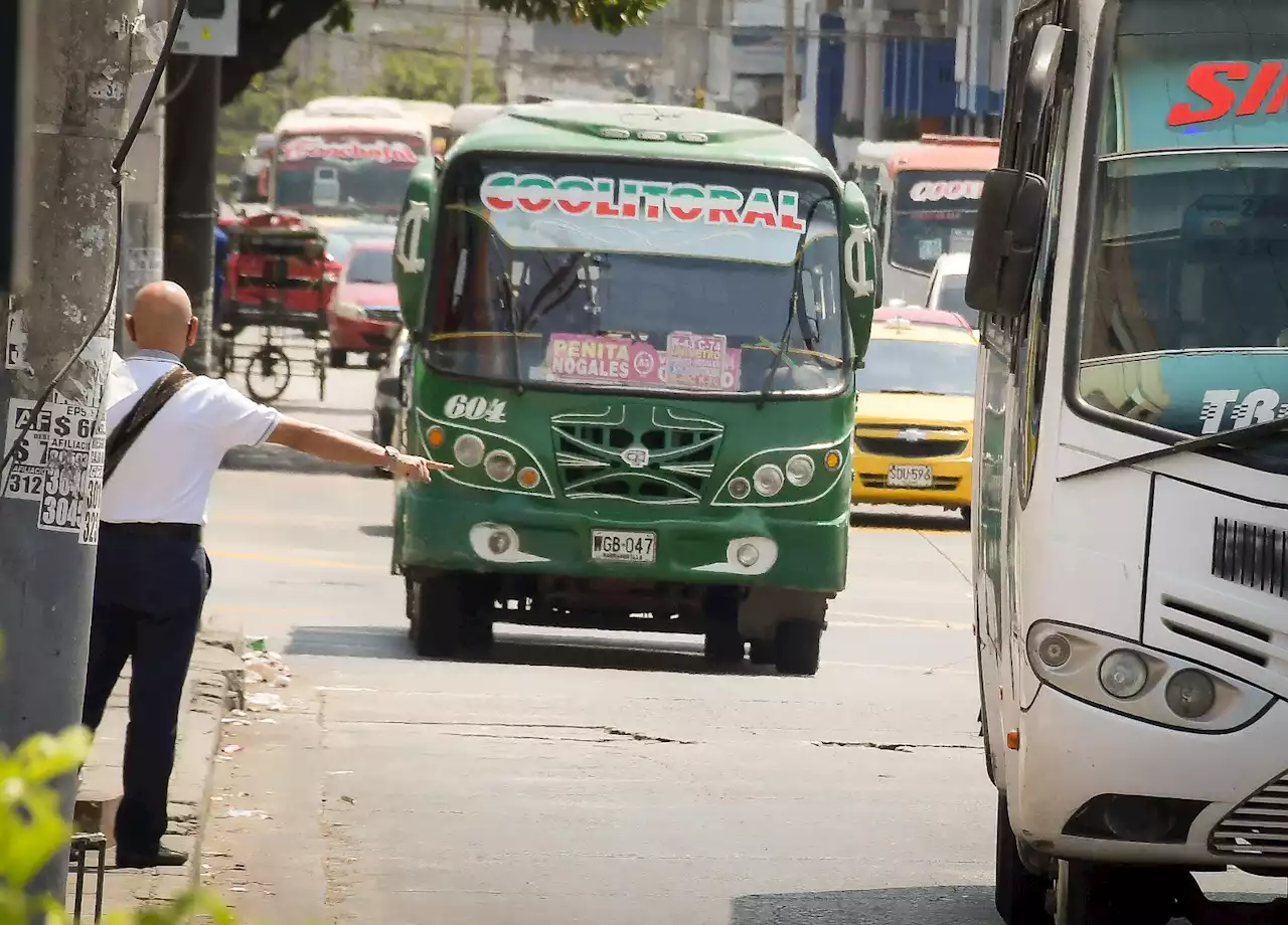 Petro propone cobrar en factura de energía el transporte público masivo