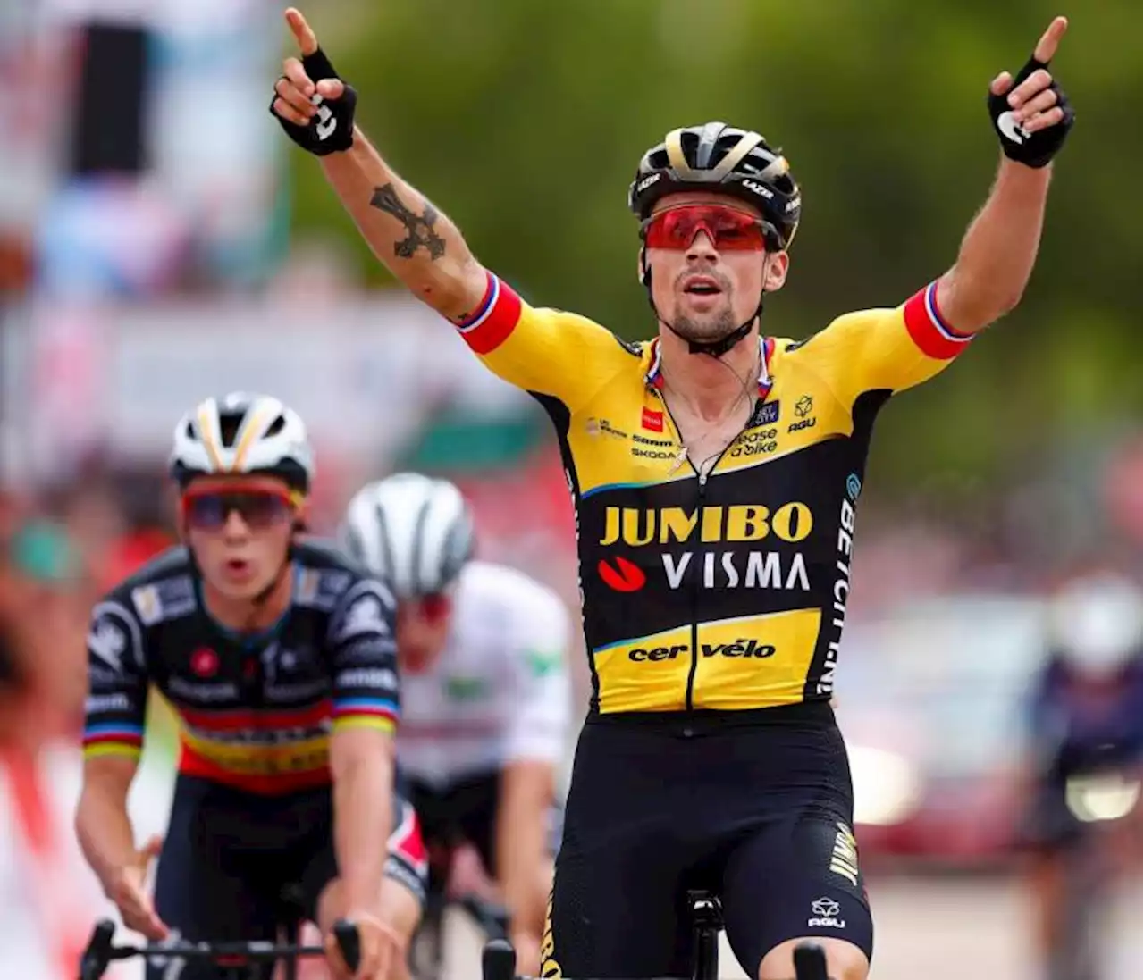 Vuelta a España: Primoz Roglic gana en Xoret y Sepp Kuss se pone el maillot