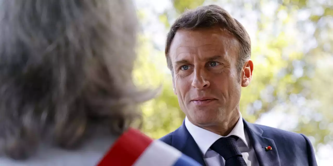 Recrutement des professeurs : Emmanuel Macron veut une formation dès la première année après le bac