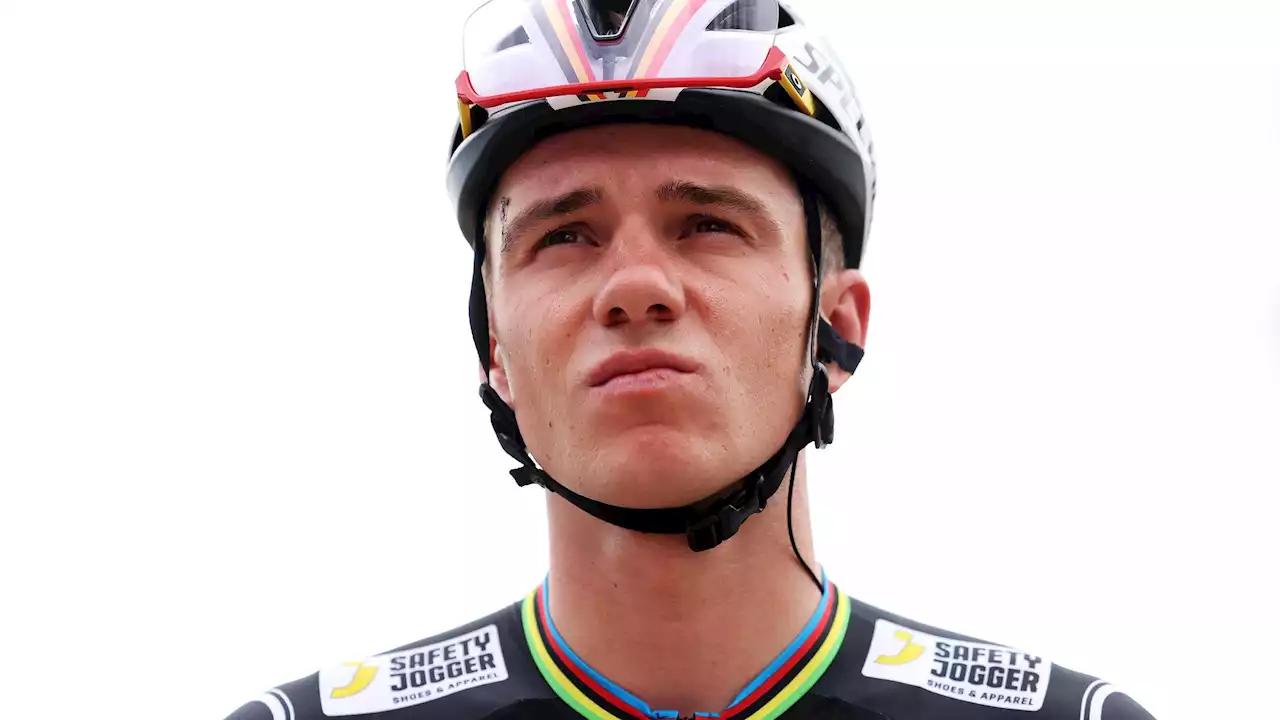 - Remco Evenepoel bemerkt auf der Etappe nach Xorret de Cati nicht, dass es um Tagessieg geht