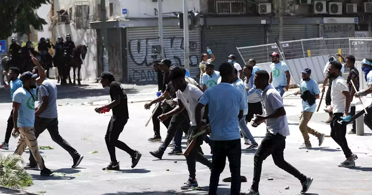 Scontri tra manifestanti eritrei a Tel Aviv: 125 feriti. La polizia lancia granate stordenti