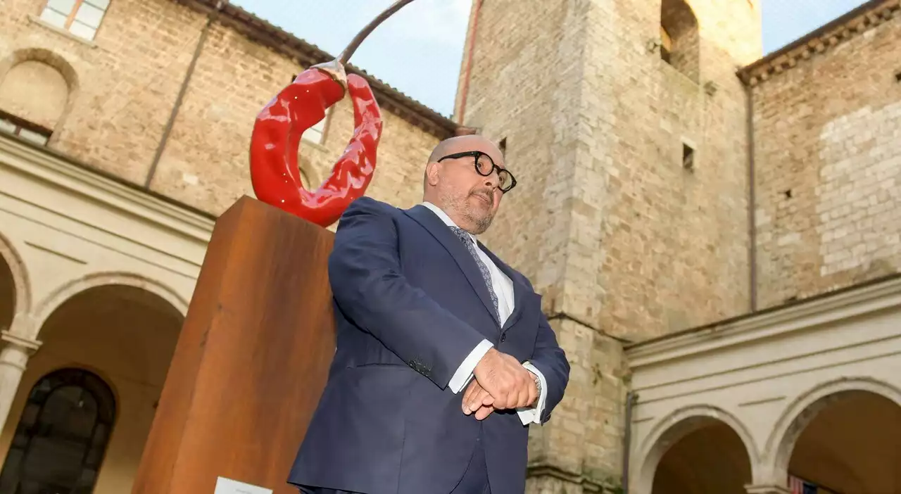 «Rieti ha una vocazione turistica, a breve un Museo sui Sabini», la visita del Ministro Sangiuliano alla Fiera del peperoncino. Foto