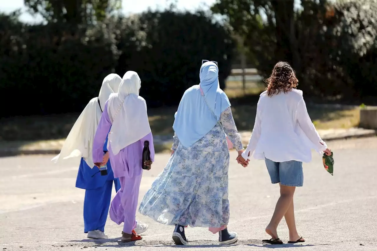 « L’abaya fait entrer la République dans une dangereuse subjectivité »