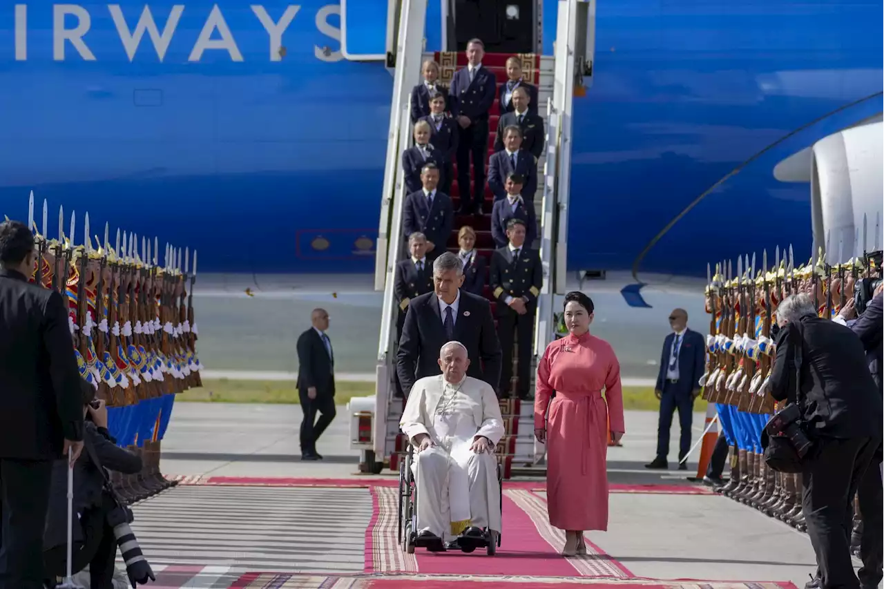 El papa Francisco inició su visita estratégica a Mongolia con guiños hacia China