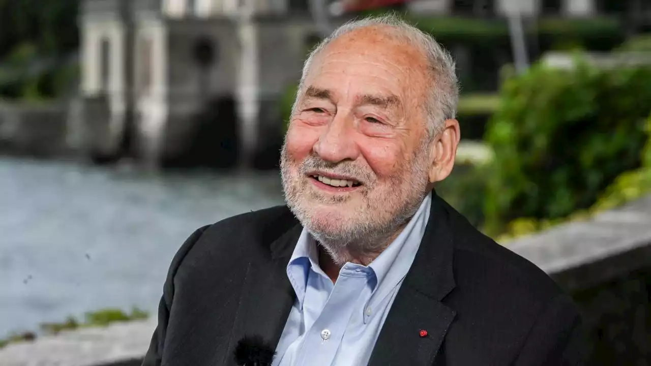 Cernobbio, il nobel Stiglitz dice sì al salario minimo: “Fa bene all’economia”