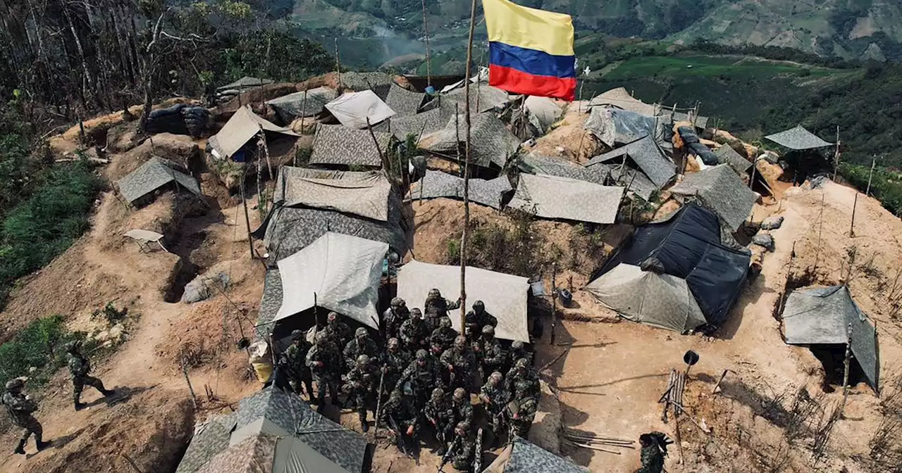 Le gouvernement colombien et la dissidence des FARC s'entendent sur un cessez-le-feu